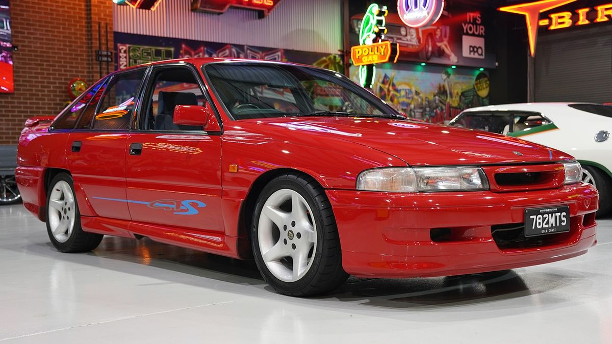 NO RESERVE! 1992 HSV VP GTS #092 - One owner, 40,300k's w/ books ...