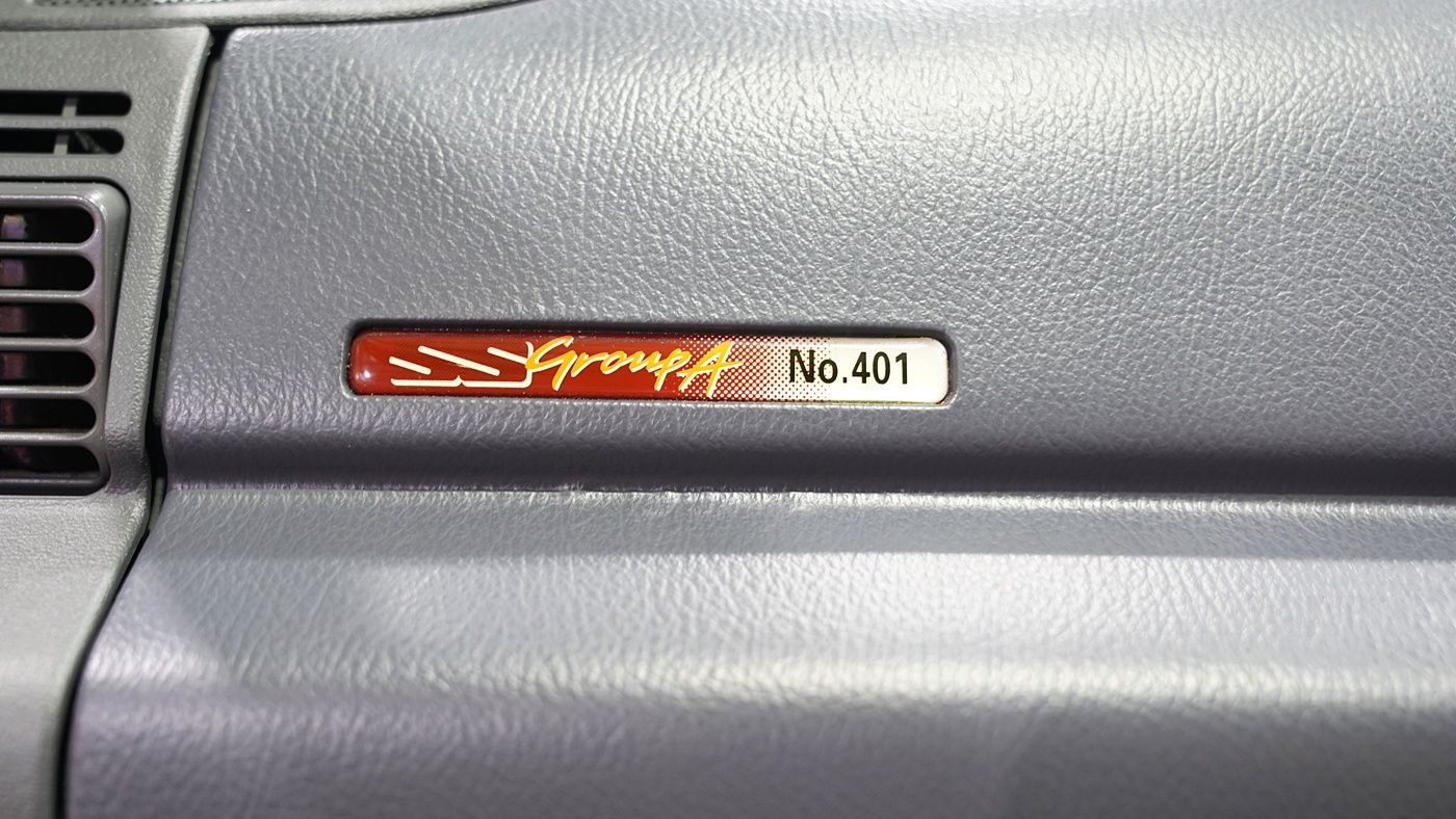 1990 HSV Commodore VN SS Group A — photo 6