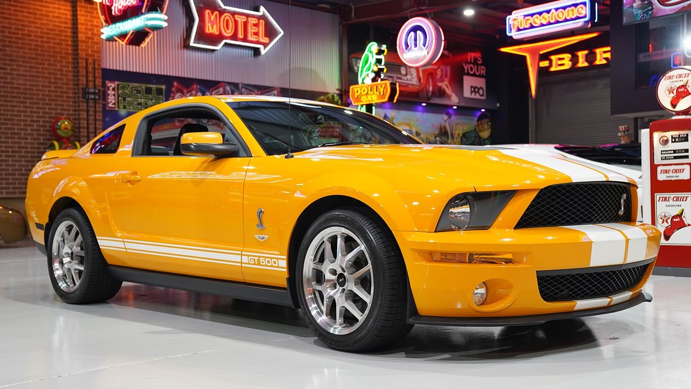 2006 Ford Shelby Mustang 2nd Gen — photo 2