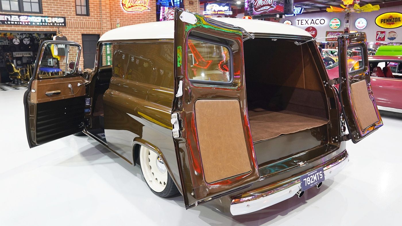 1959 RHD Chev Apache Panel Truck w/454 Big Block — photo 6