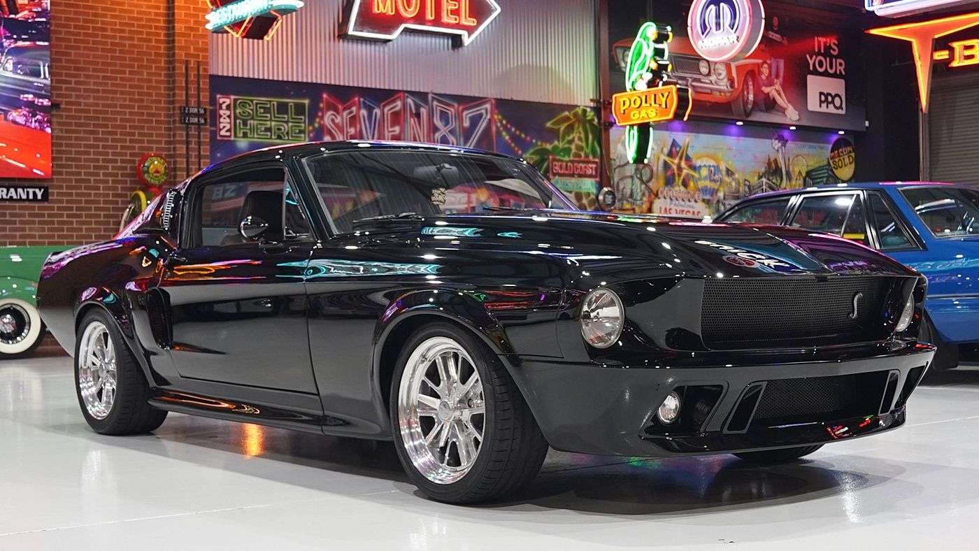 1968 Ford Mustang Fastback Restomod — photo 2