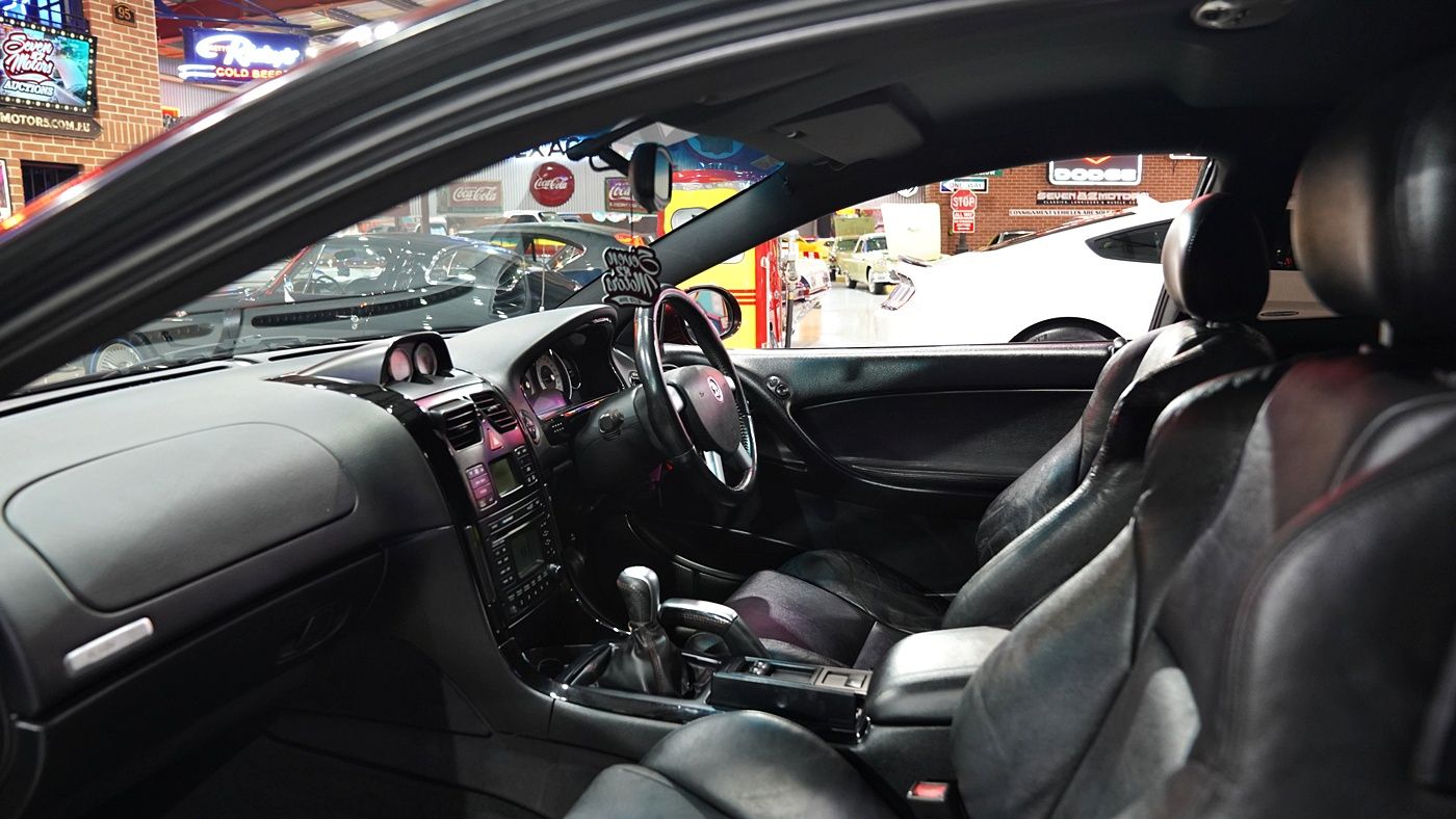 2004 Holden Monaro CV8 — photo 4