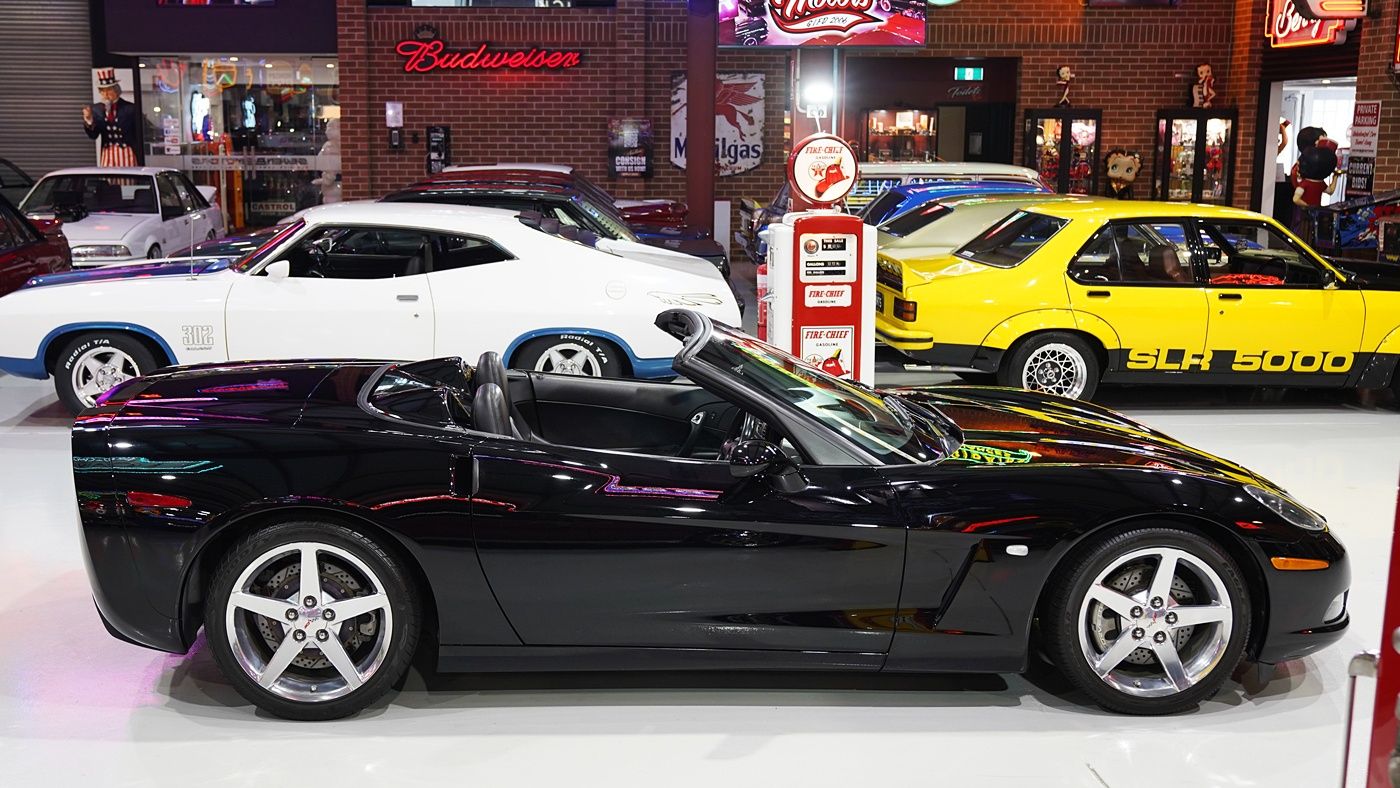 2006 Chevy C6 Corvette Convertible w/only 12,000k's — photo 4