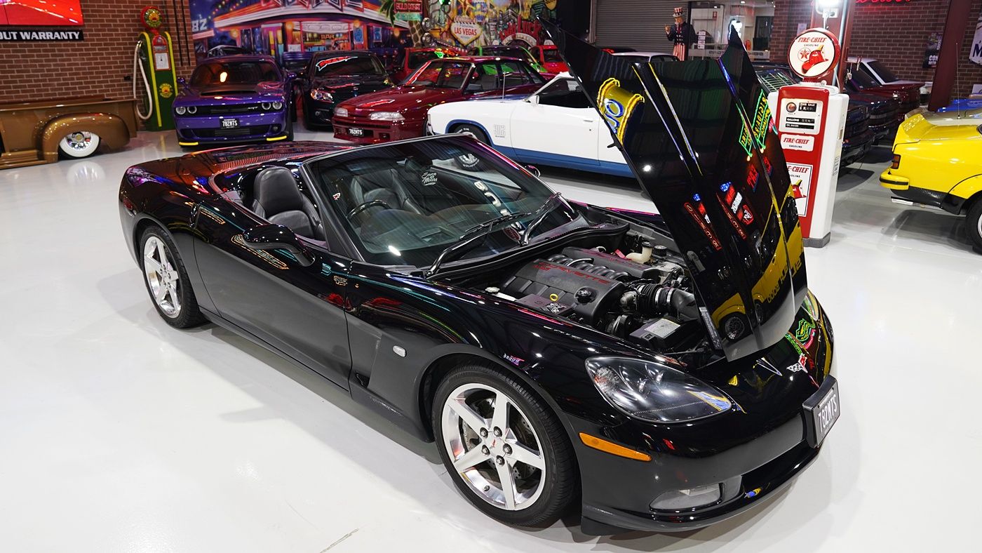 2006 Chevy C6 Corvette Convertible w/only 12,000k's — photo 5