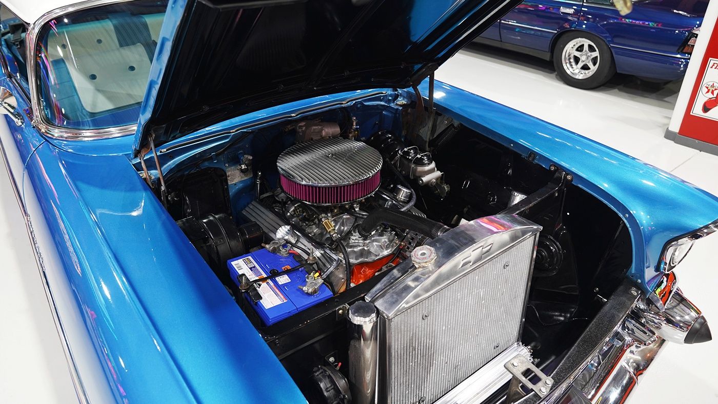 1957 Chevrolet 2 door pillarless coupe — photo 6