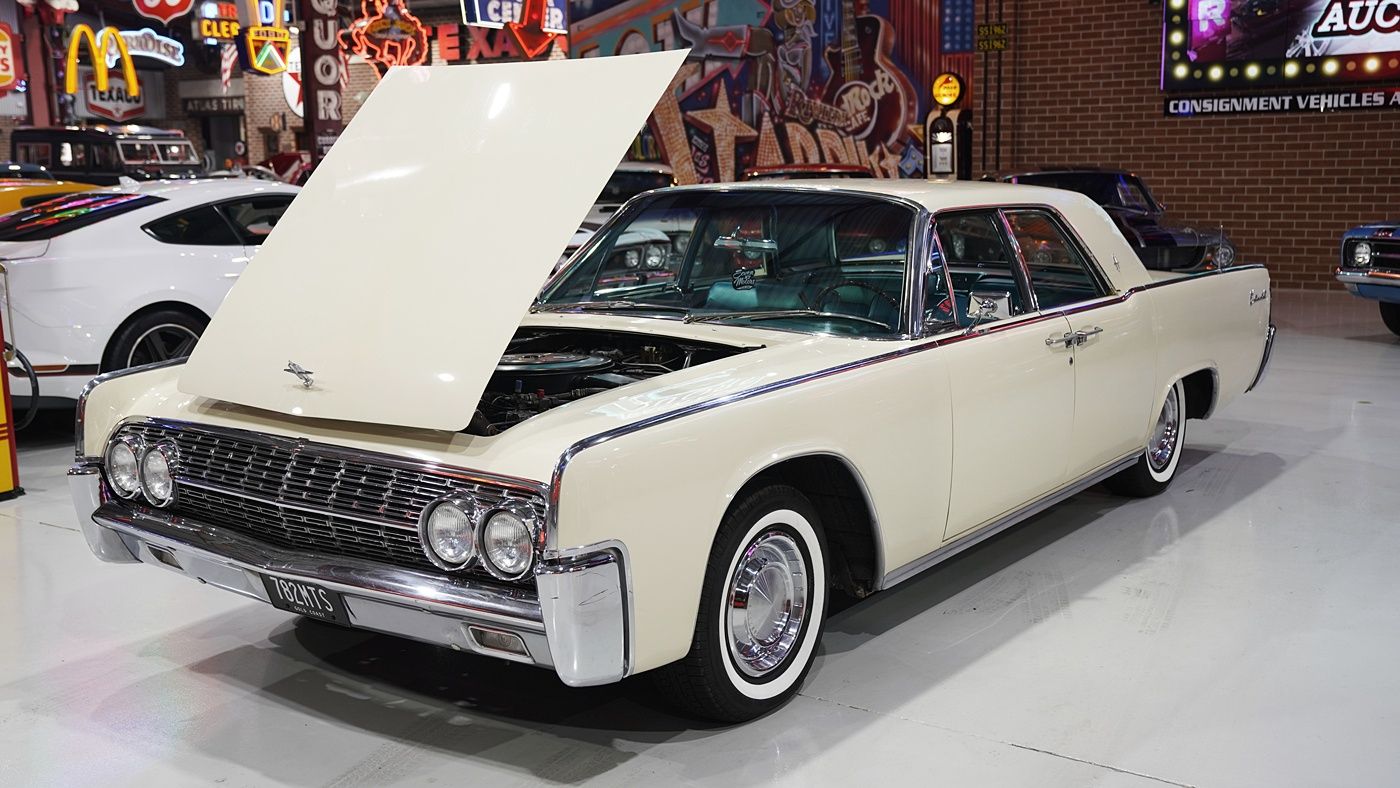 1962 Lincoln Continental — photo 7