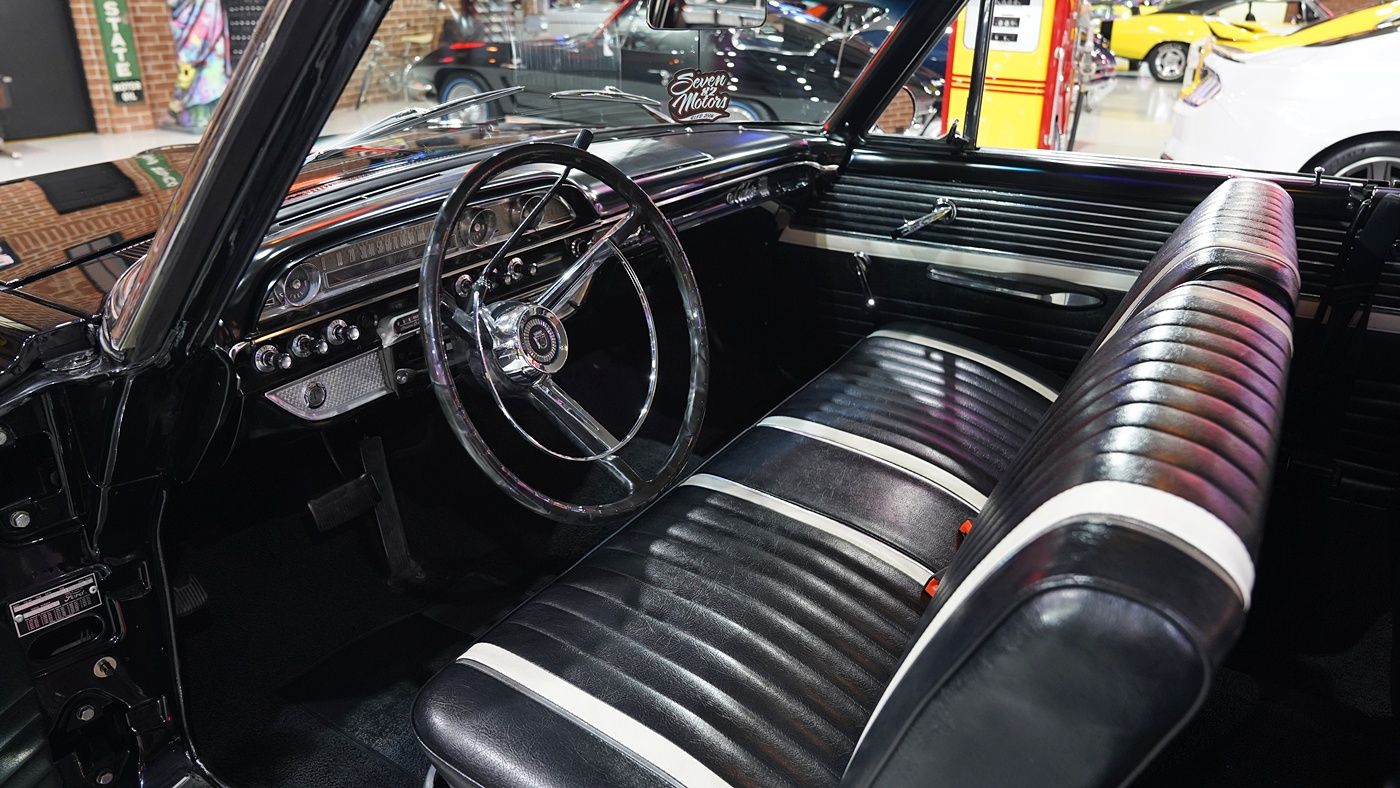 1962 Ford Galaxie 500 Club Victoria Pillarless Hardtop — photo 4