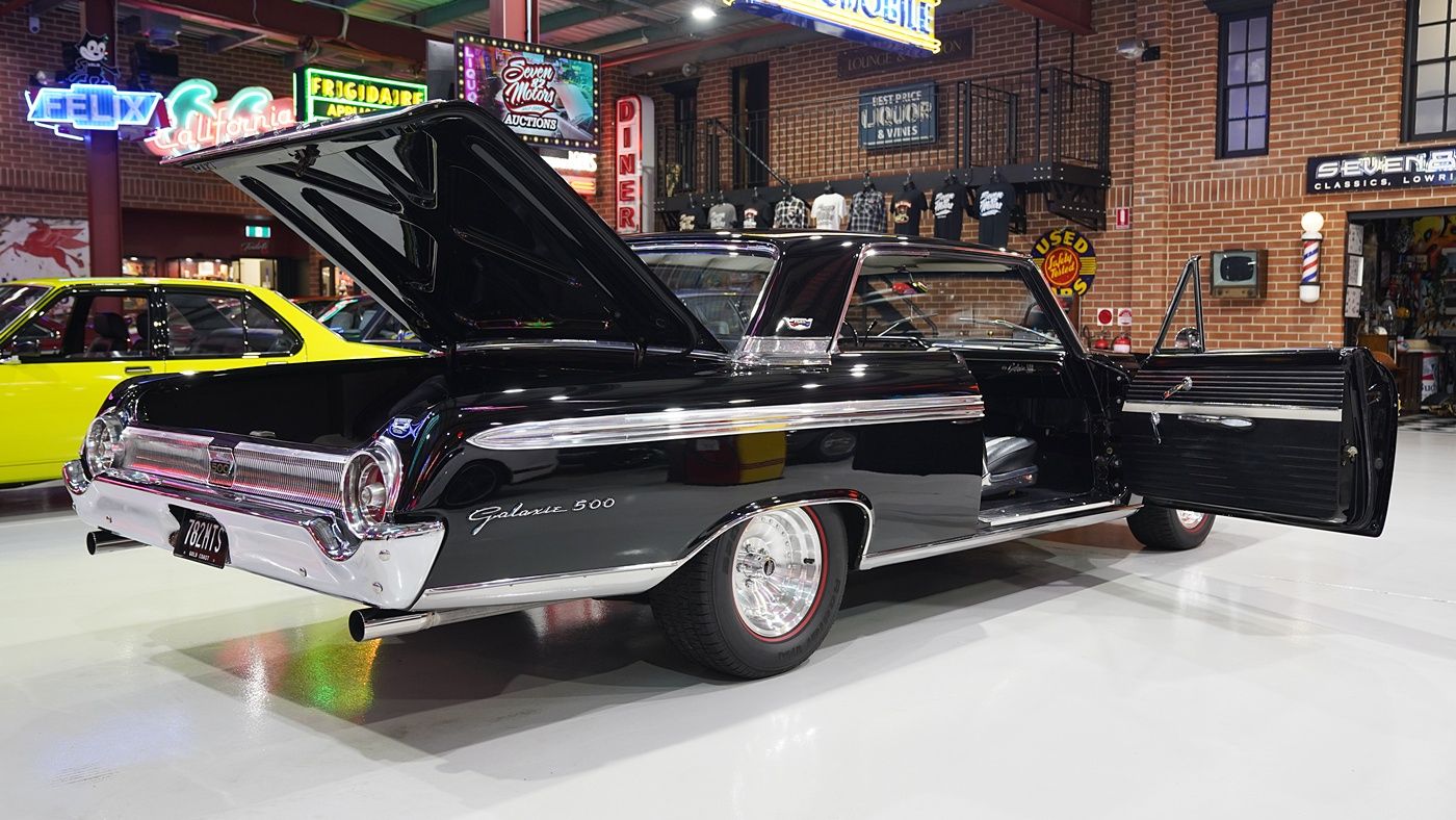 1962 Ford Galaxie 500 Club Victoria Pillarless Hardtop — photo 5