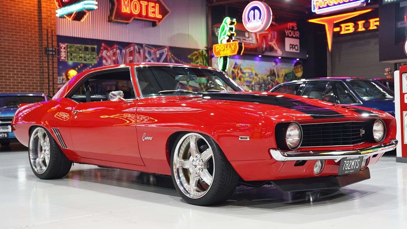 1969 Chevrolet LS1 powered Camaro Z28 tribute Restomod — photo 2