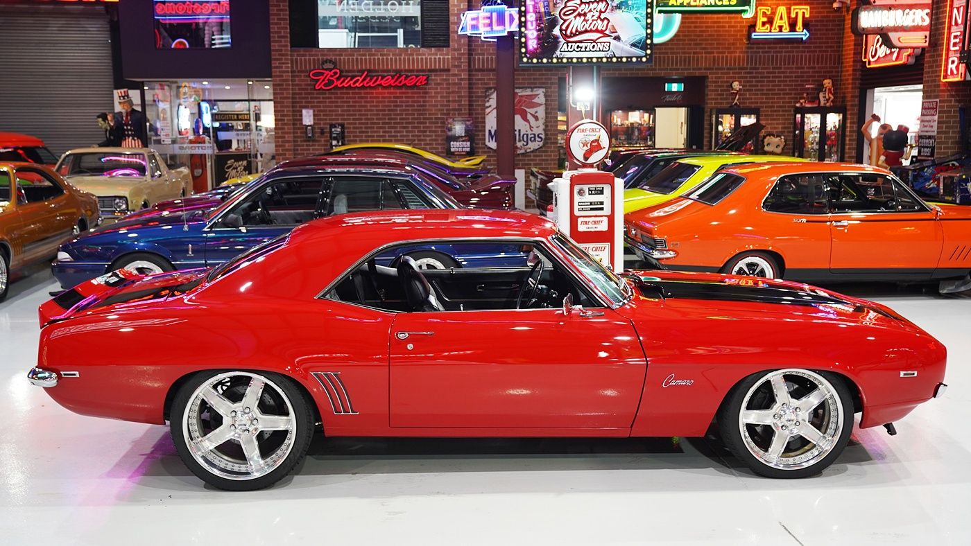 1969 Chevrolet LS1 powered Camaro Z28 tribute Restomod — photo 4