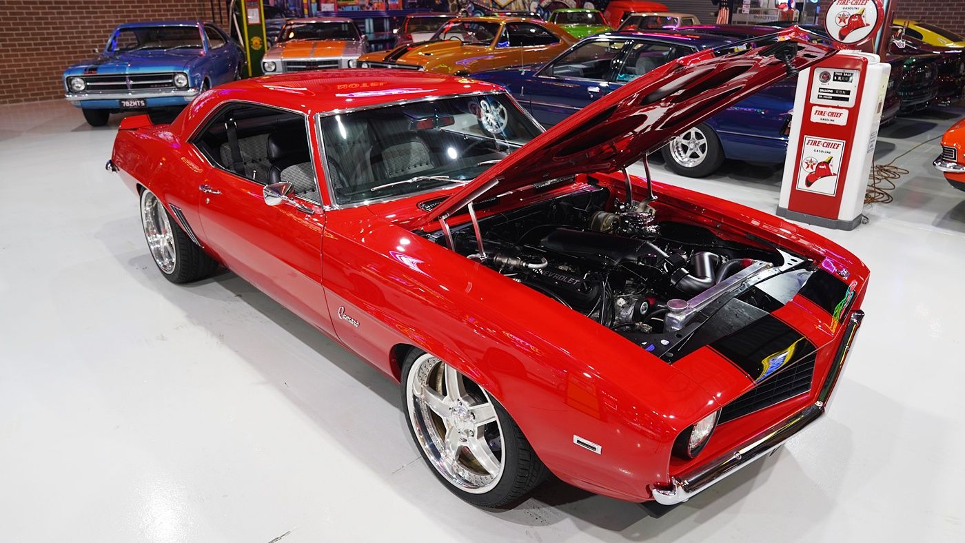 1969 Chevrolet LS1 powered Camaro Z28 tribute Restomod — photo 5
