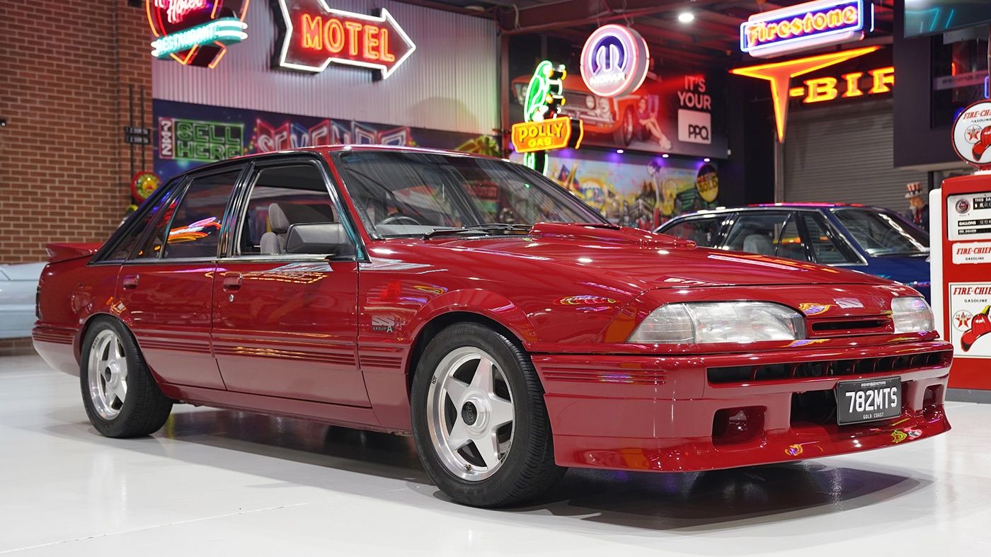 1986 Holden Commodore VL Group A (HDT) — photo 2