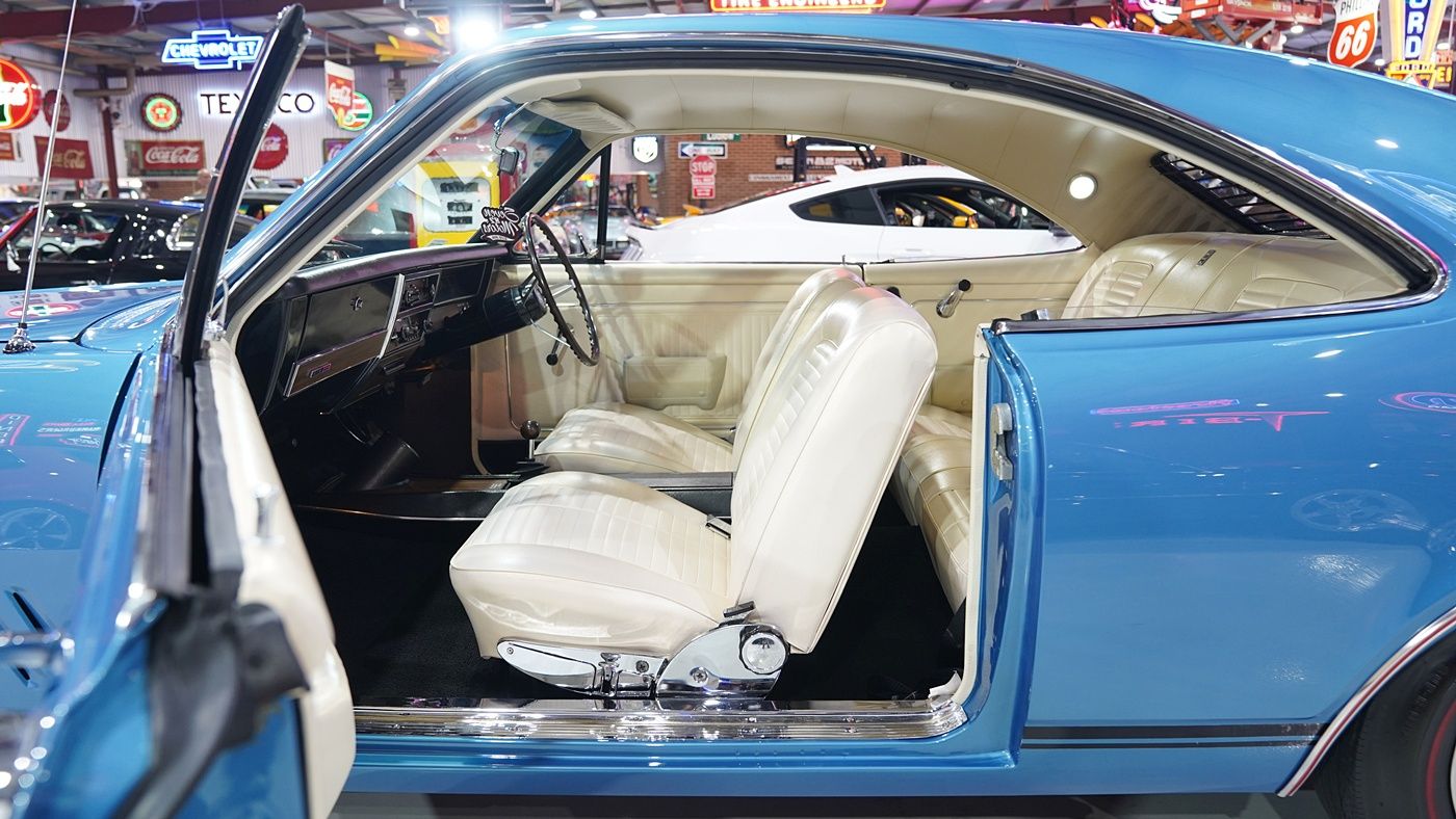 1968 Holden Monaro HK — photo 5
