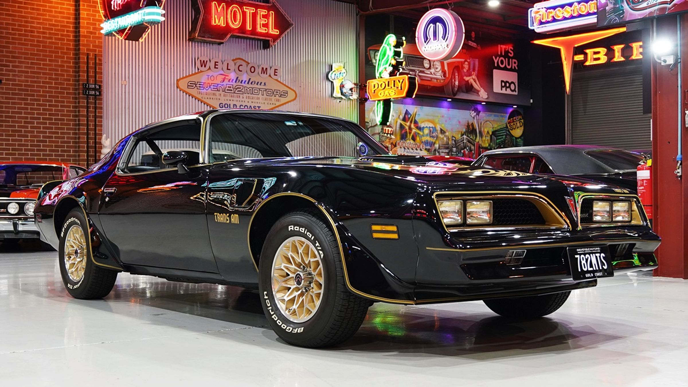 1977 Pontiac T-Top 6.6L Trans Am Special Edition - SEVEN82MOTORS
