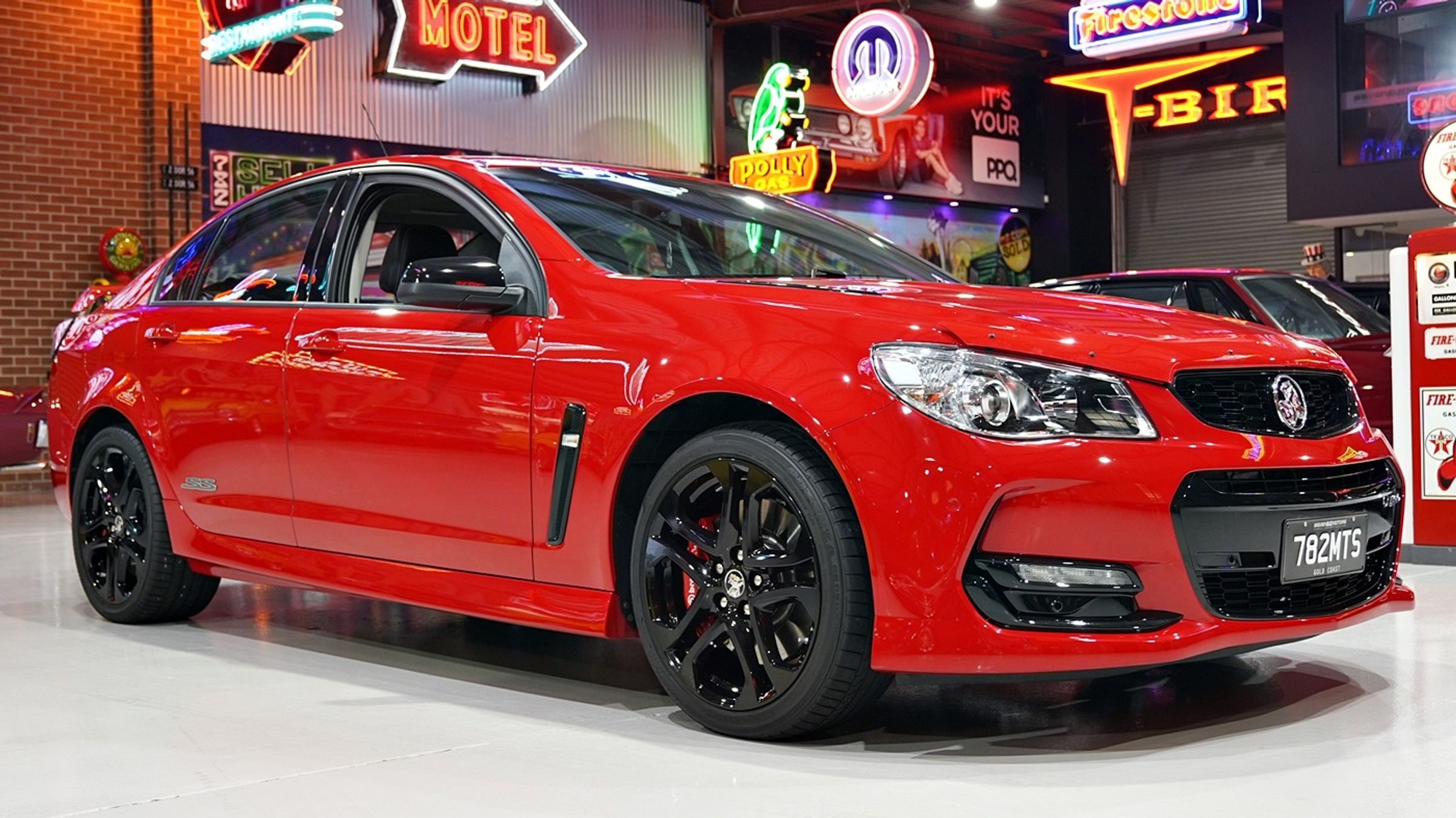 2017 VFII Commodore SS-V Redline 12,525km