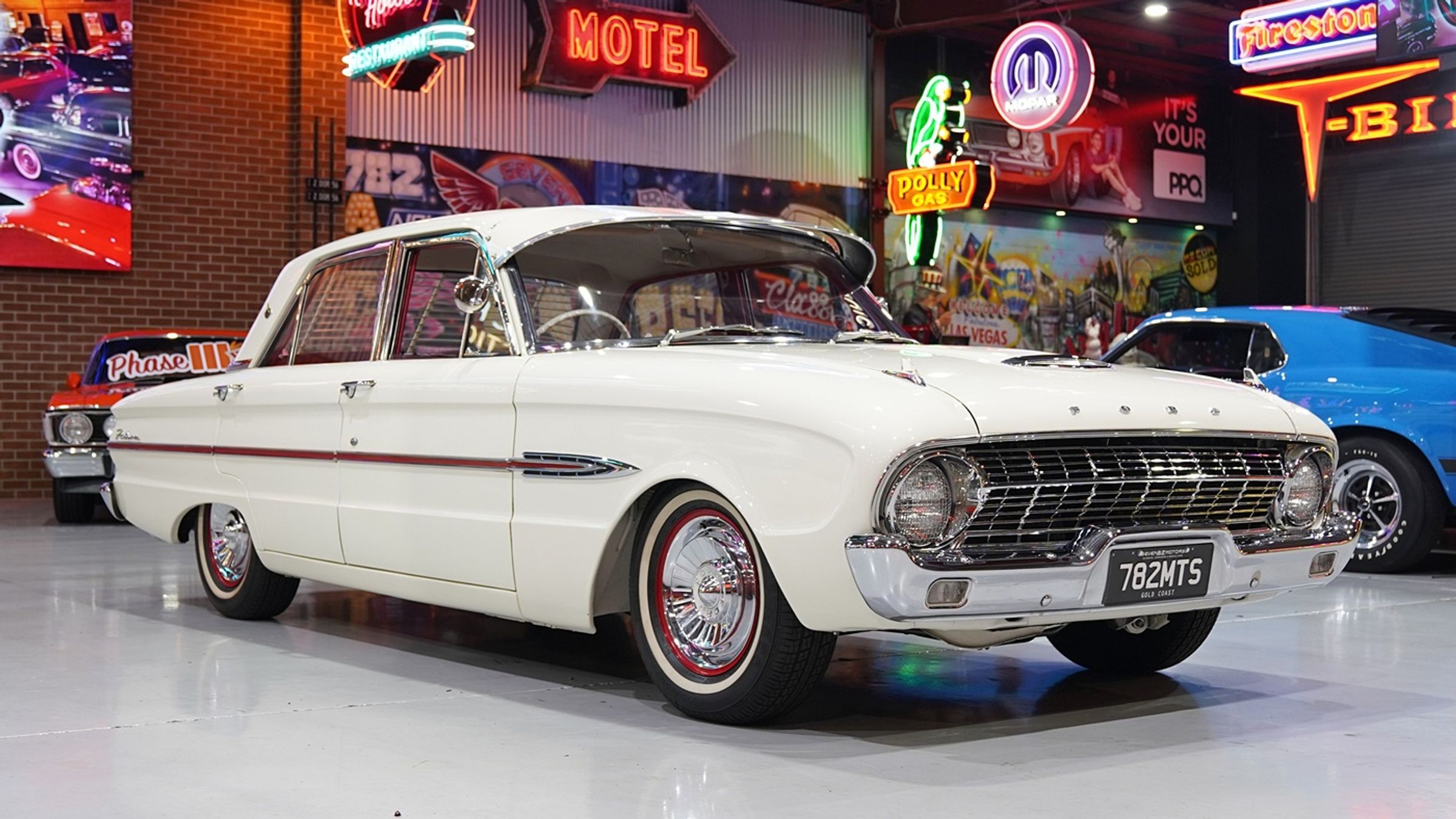 NO RESERVE! 1963 Ford XL Futura sedan - SEVEN82MOTORS